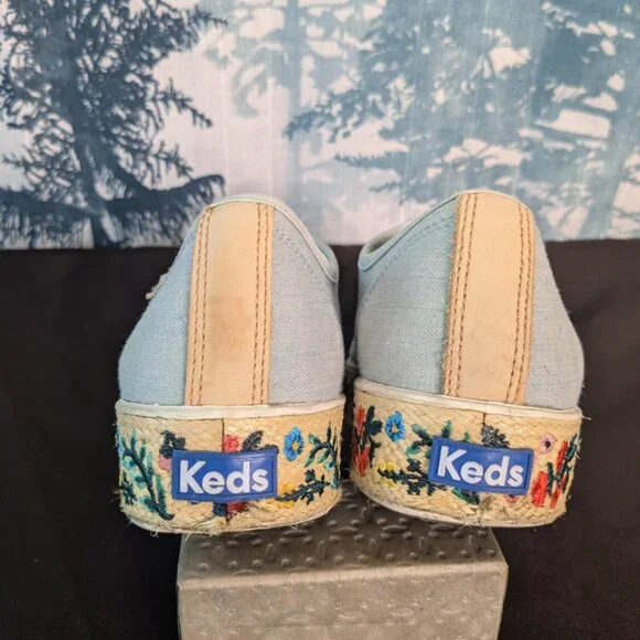 🌼 Garden Party Goals | Keds Embroidered Chambray Sneakers (Sz 8) - Picture 5 of 8